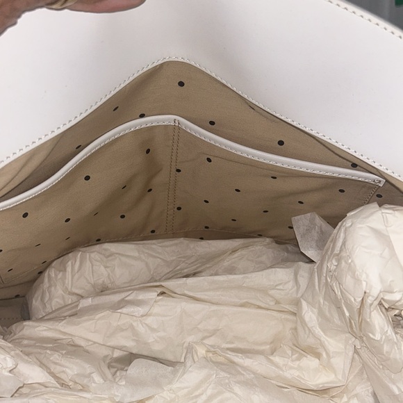 KATE SPADE-NWOT! BEAUTIFUL WHITE LEATHER W/SILVER GLITTERY ACCENT-CLEAN INSIDE! - Picture 9 of 10